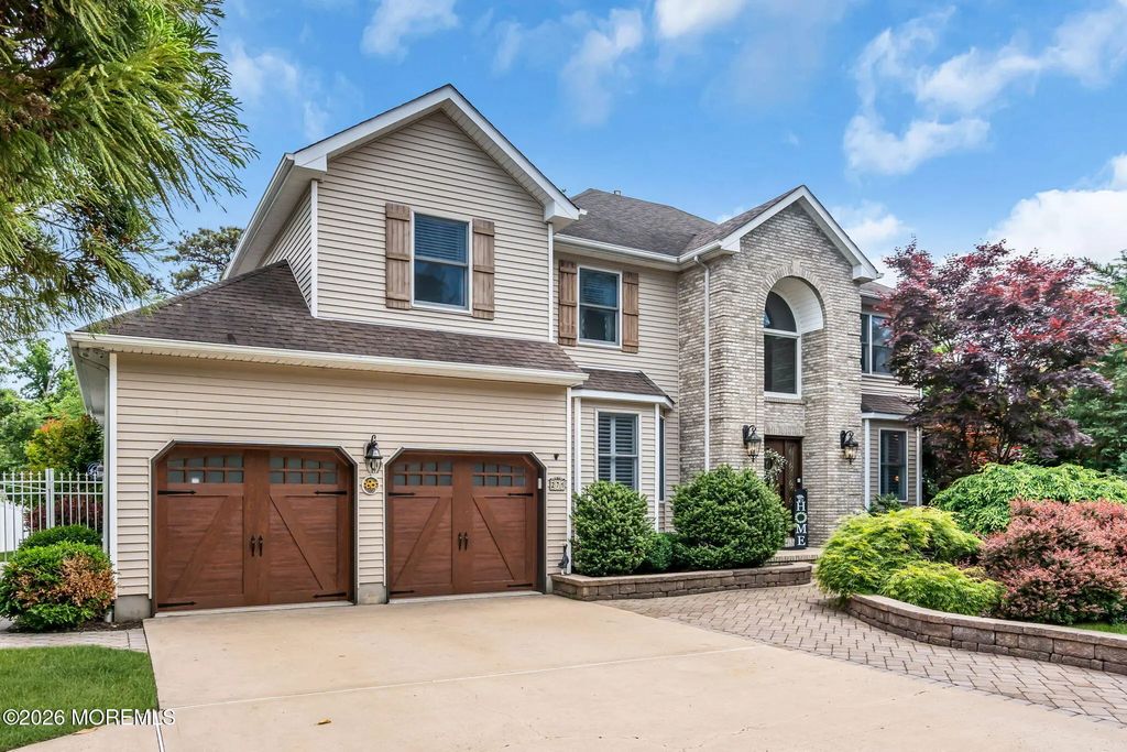 271 Kettle Creek Road, Toms River