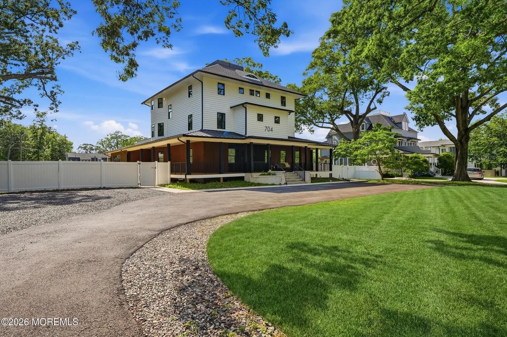 704 Westwood Avenue, Long Branch