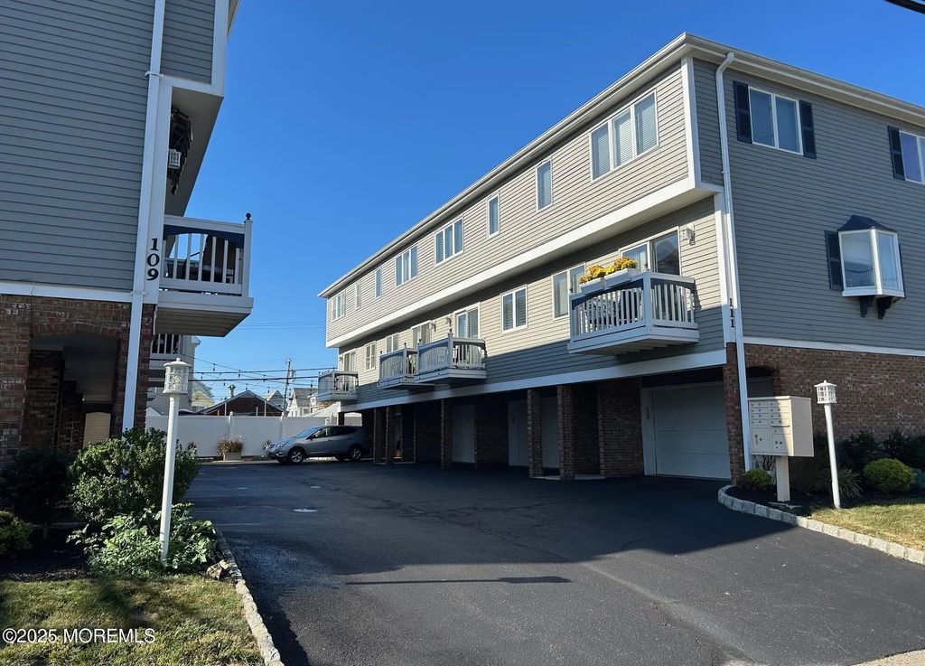 109 Cliff Avenue #4d, Bradley Beach