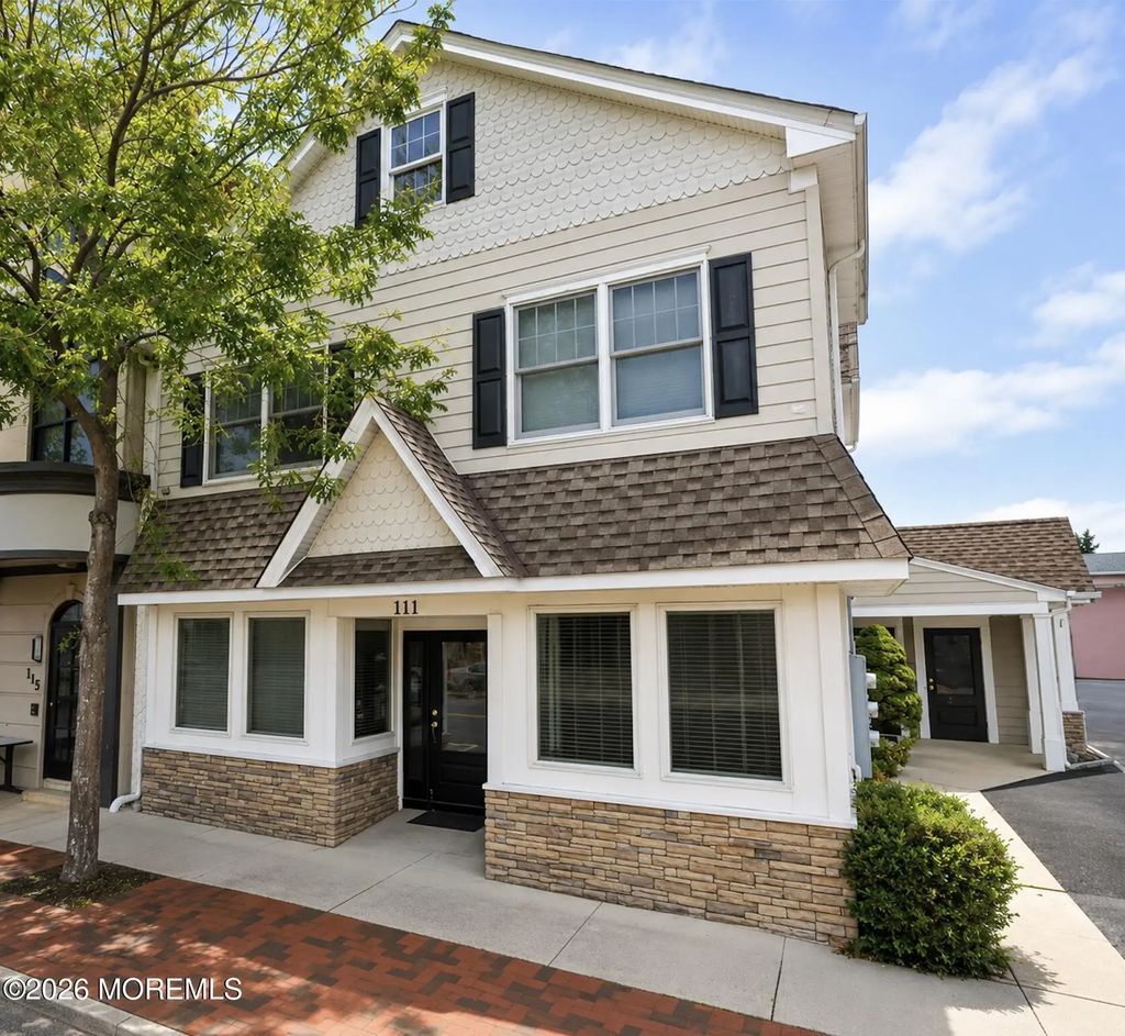 111 Brighton Avenue 2s Studio, Long Branch