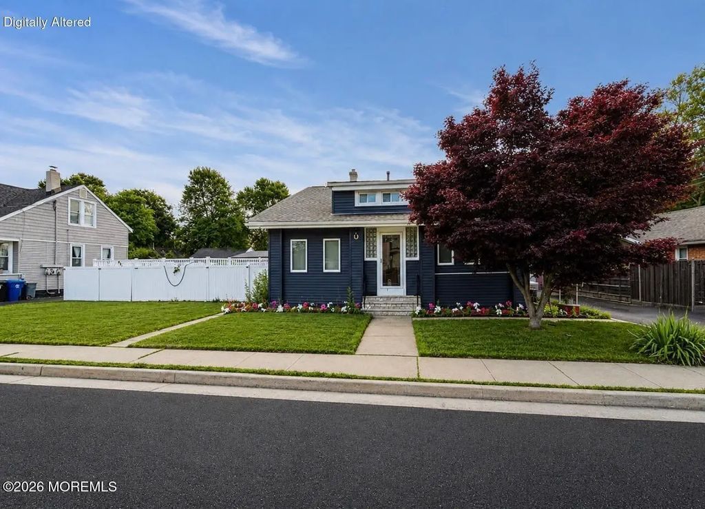 105 Hudson Avenue, North Middletown