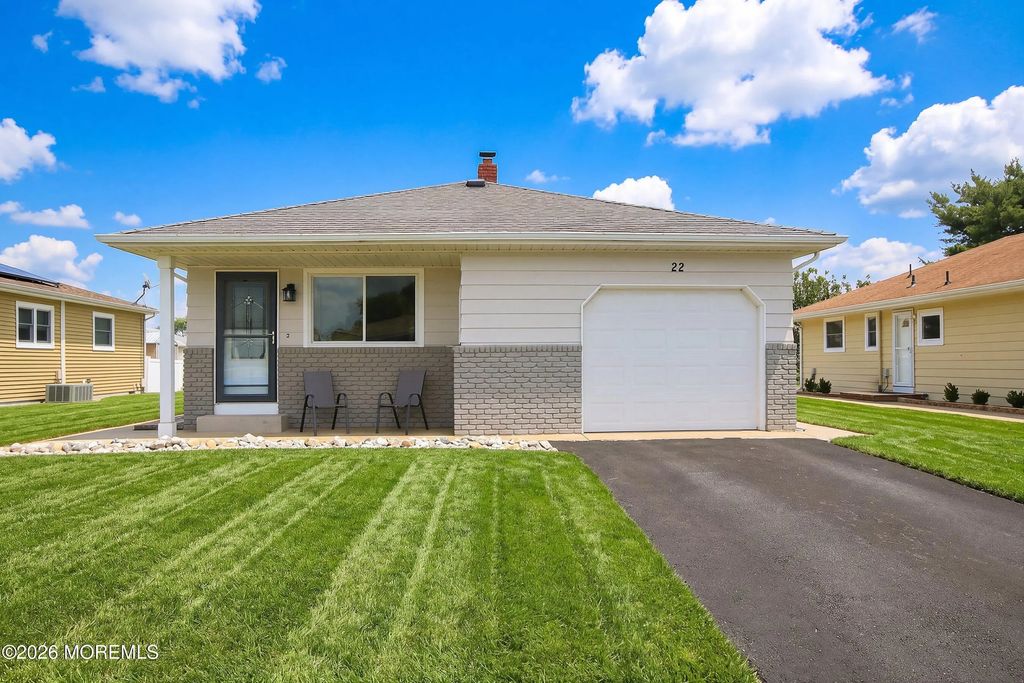 22 Tortola Street, Toms River