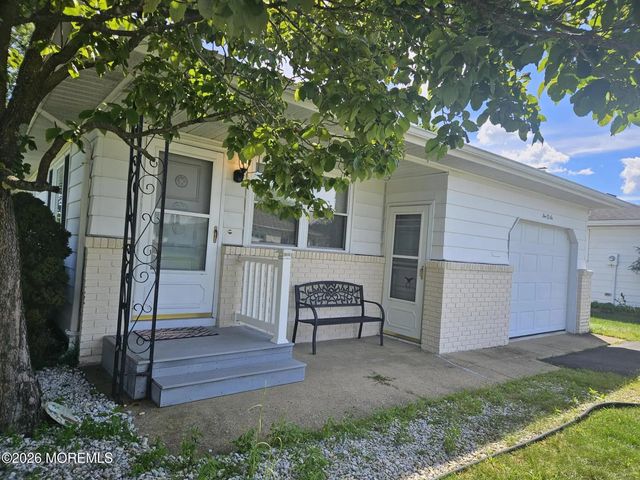 506 St Thomas Drive, Toms River