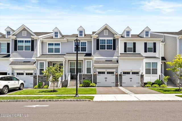 3327 Poplar Place, Wall