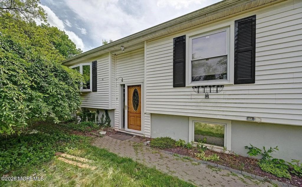 119 W 2nd Street, Howell