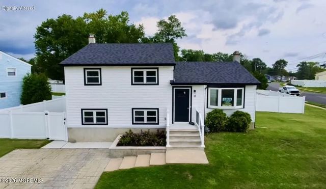 8 Forsgate Drive, Freehold