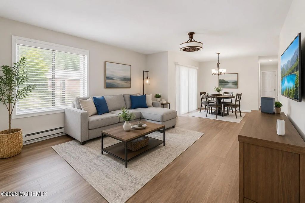 125 Amberly Drive Unit F, Manalapan
