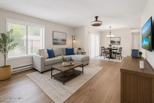 125 Amberly Drive Unit F, Manalapan