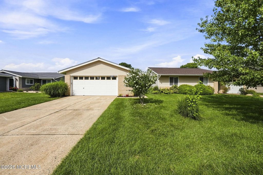433 A Andover Drive, Monroe