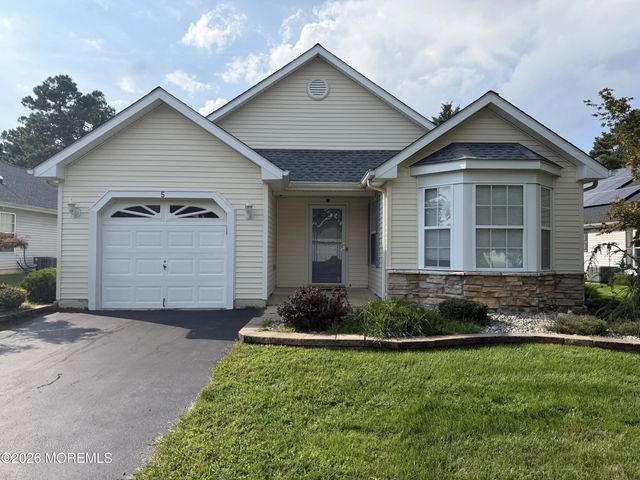 5 Meadows Lane, Whiting