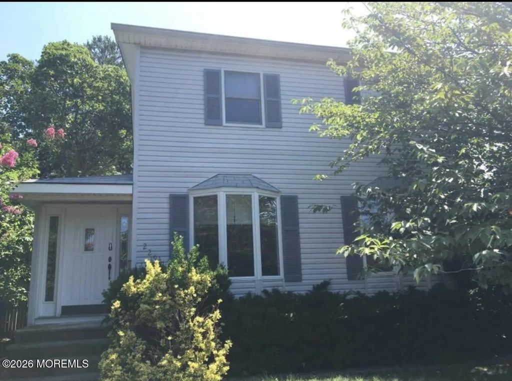 229 Overbrook Avenue, Oakhurst