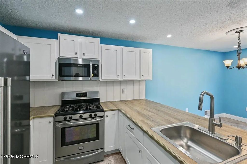1333 Paris Court, Lakewood