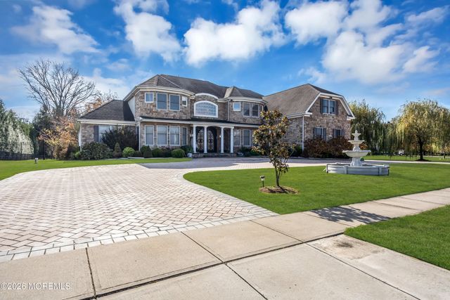 185 Dayna Court, Toms River