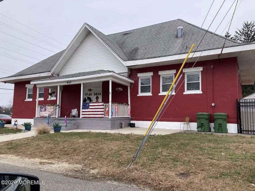 640 Green Grove Road, Neptune Township