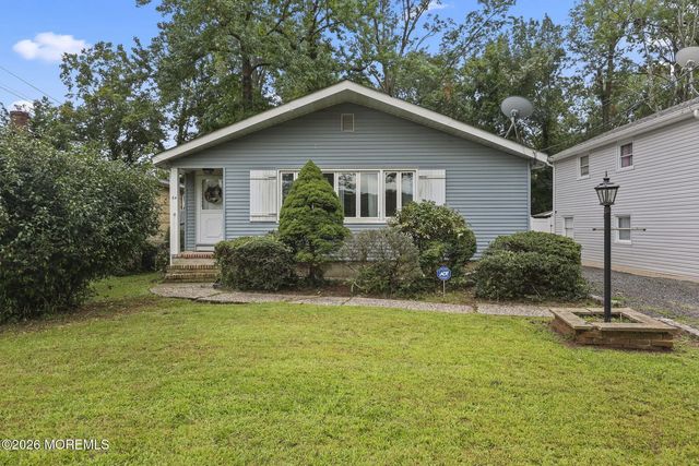 64 Berkley Avenue, Colonia