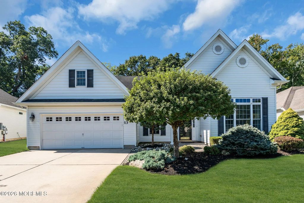 13 Northshire Court, Freehold