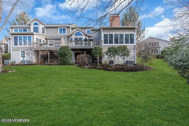 132 Silvermist Court, Little Silver