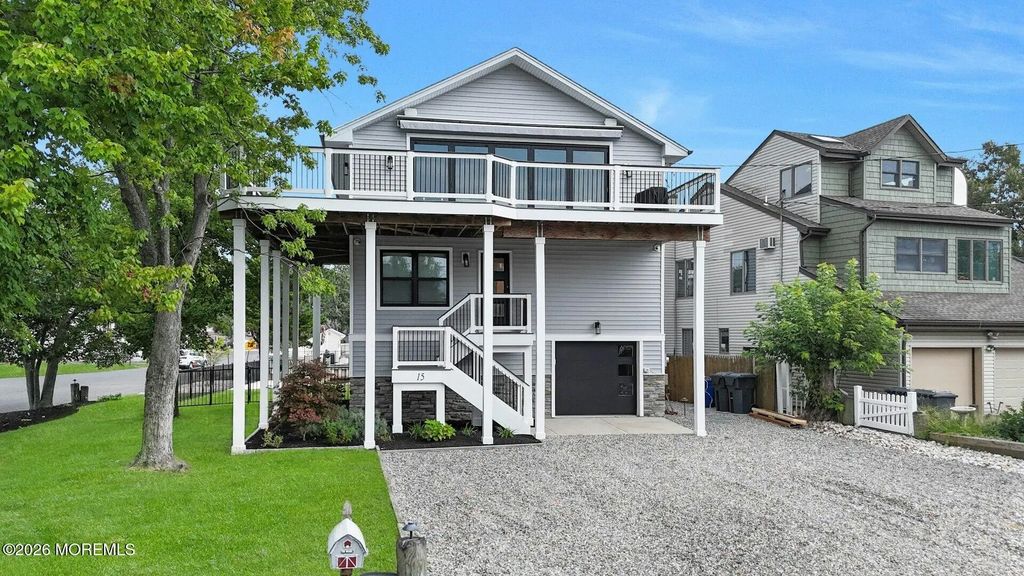 15 Starboard Court, Brick