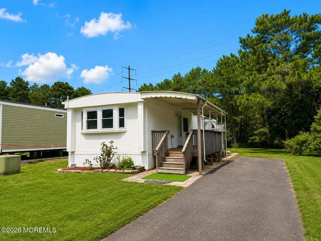 199 Mockingbird Way, Whiting