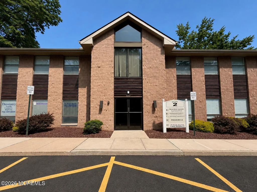 4249 U.s. 9 E, Freehold