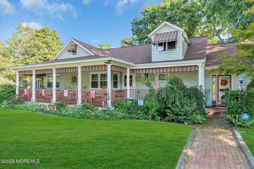 324 Lakewood Road, Neptune Township