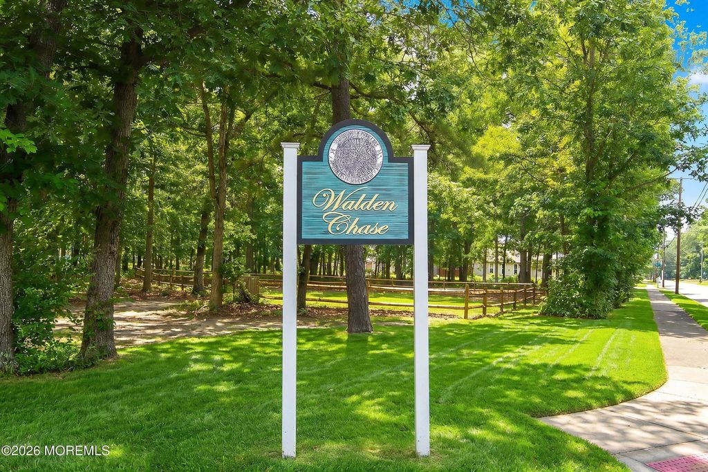 13 Waltham Way, Sicklerville