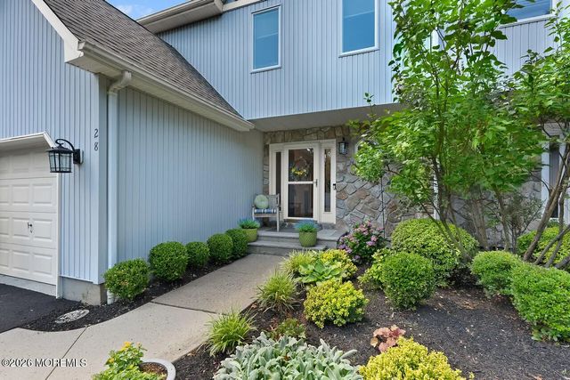 28 Hickory Lane, Little Silver