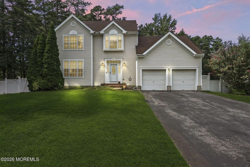2 Sparrow Court, Jackson