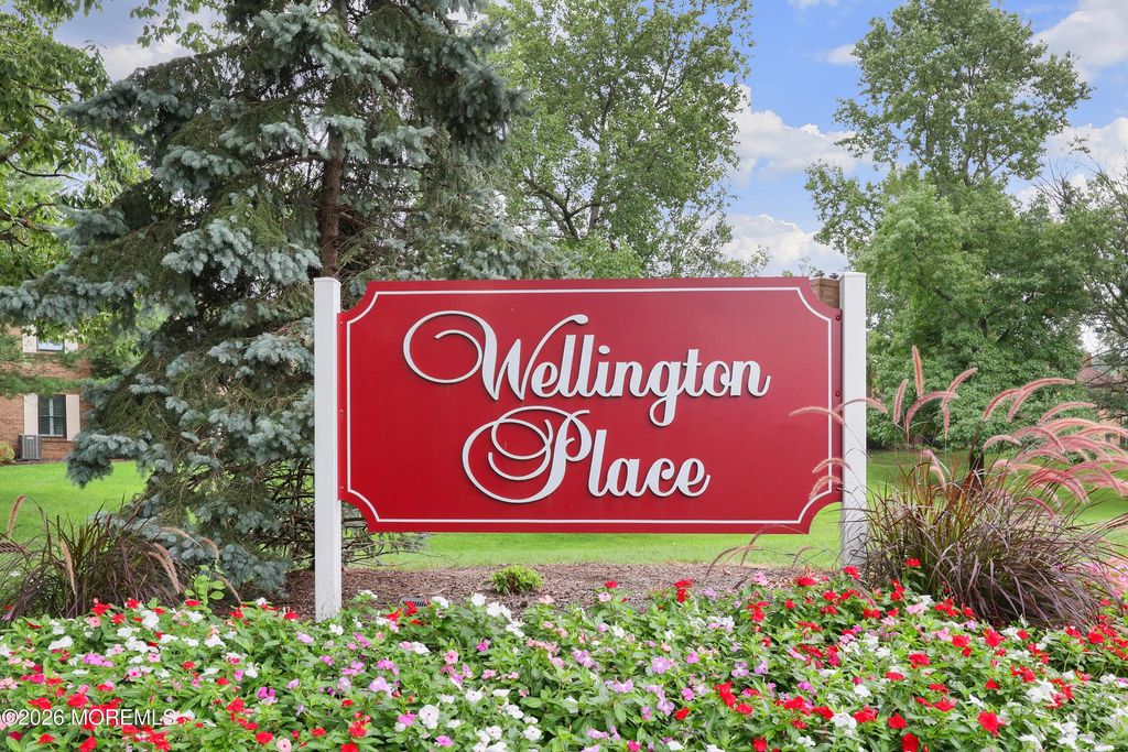 101 Wellington Place 101, Matawan