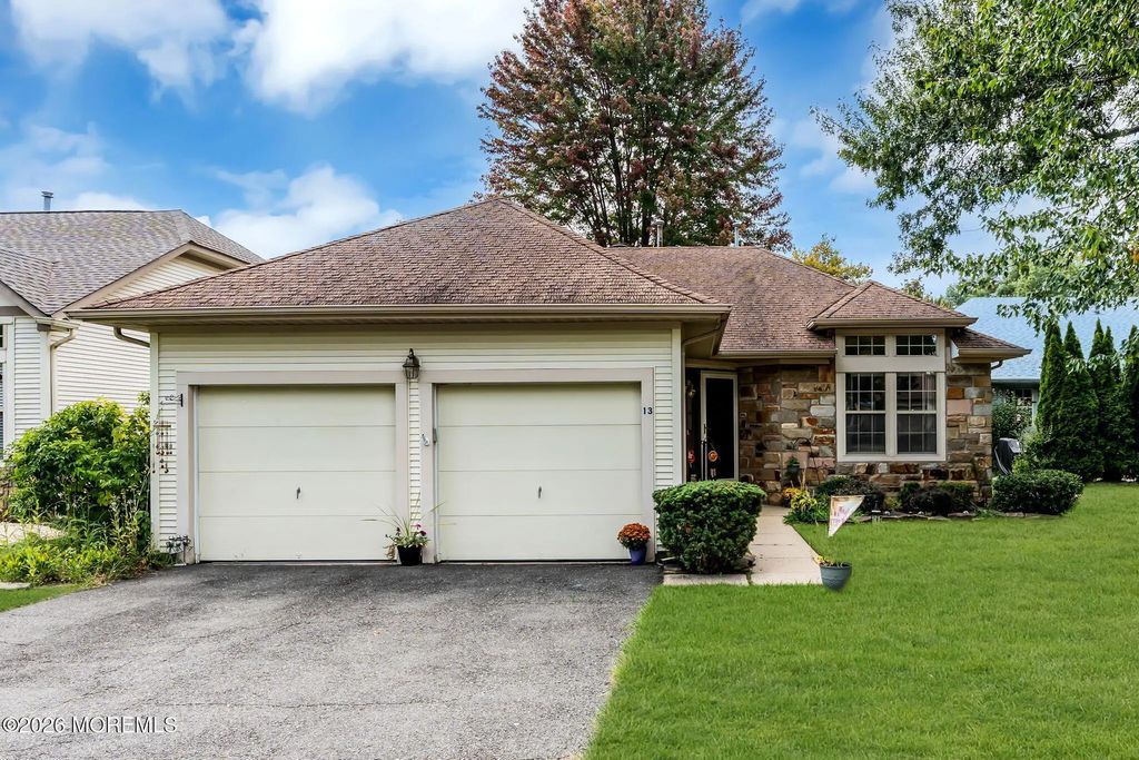 13 Sedgwick Square, Jackson