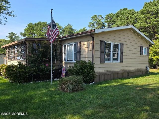 17 Casey Court, Barnegat