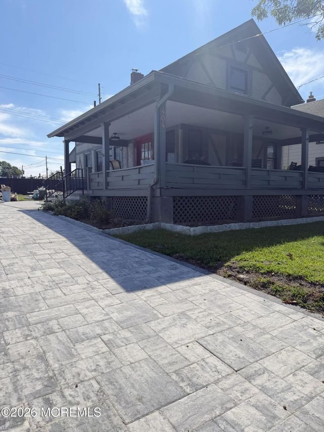 404 Lake Drive, Allenhurst