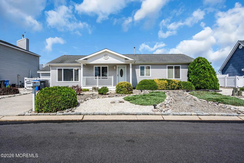 184 Catherine Lane, Manahawkin