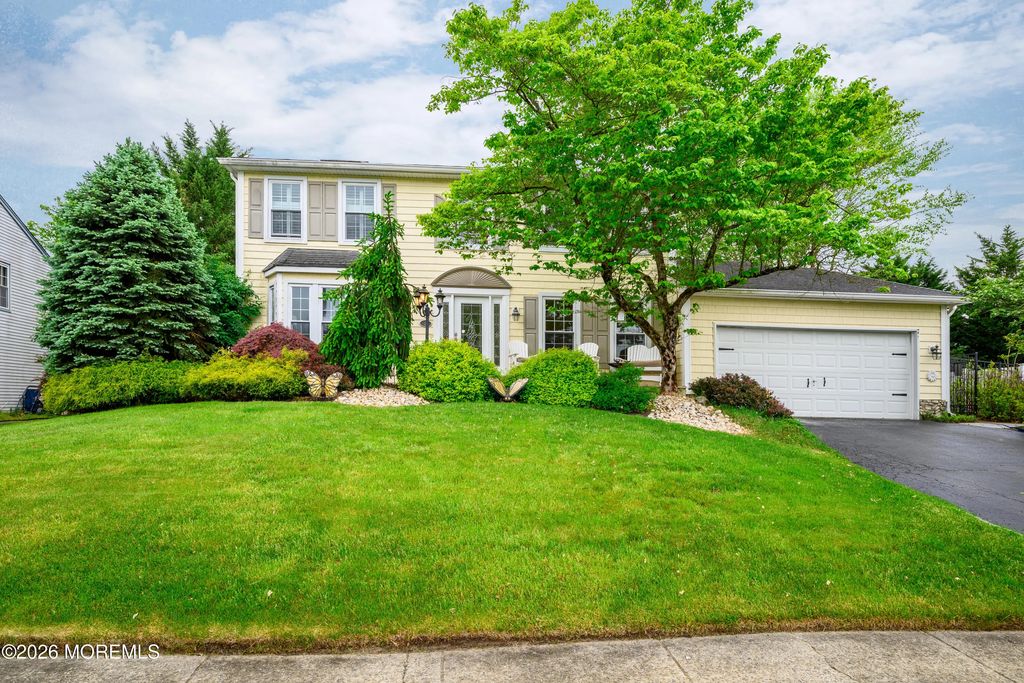 3 Heritage Drive, Howell