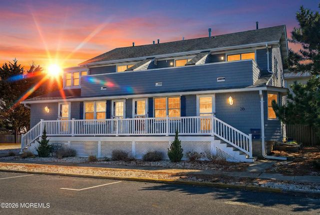 26 Bond Avenue A, Lavallette