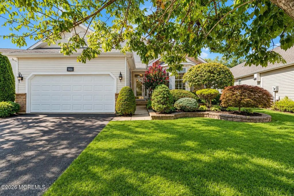 705 Michael Court, Lakewood