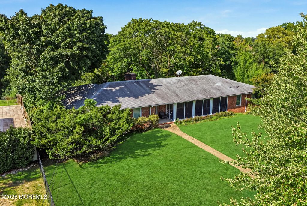 223 Howard Avenue, Long Branch