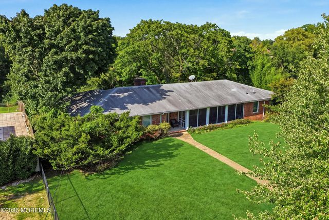 223 Howard Avenue, Long Branch