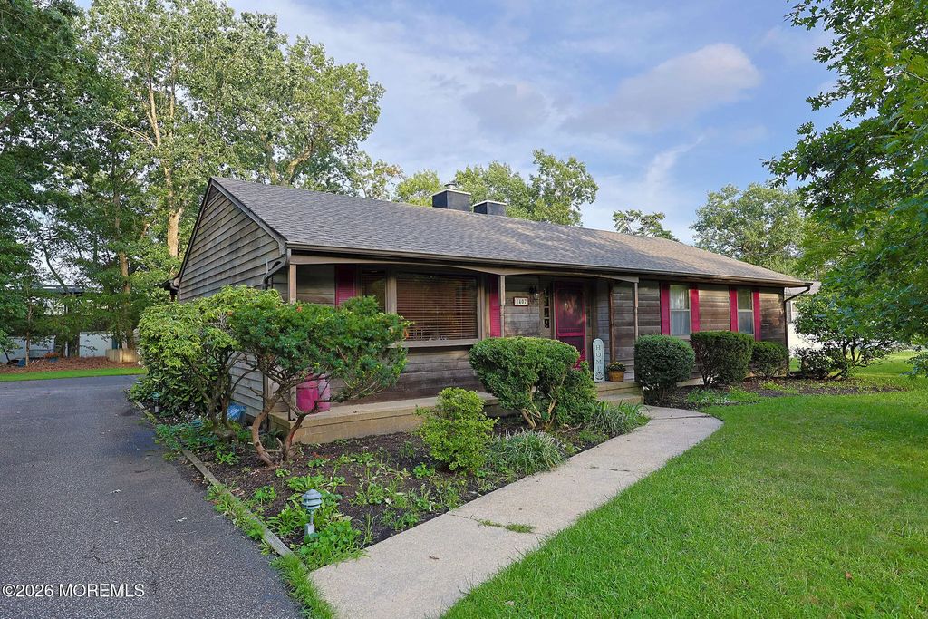1407 Wallach Drive, Toms River