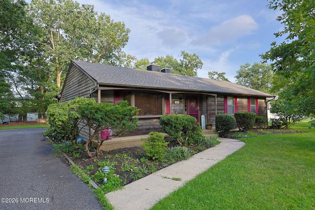1407 Wallach Drive, Toms River