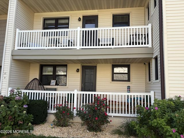9 Wharfside Drive, Monmouth Beach
