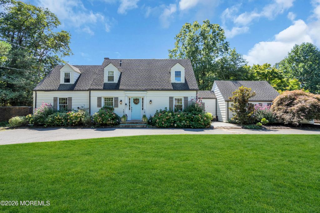 345 Chapel Hill Road, Atlantic Highlands