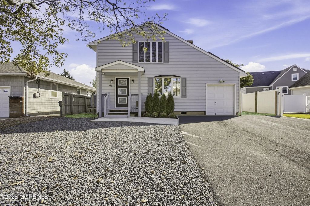 40 Osprey Drive, Toms River
