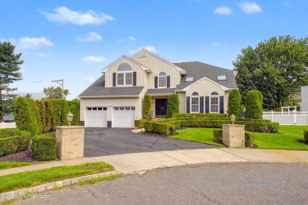 10 Campo Lane, Hazlet