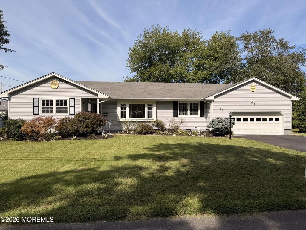 538 Robinhood Rd, Brick