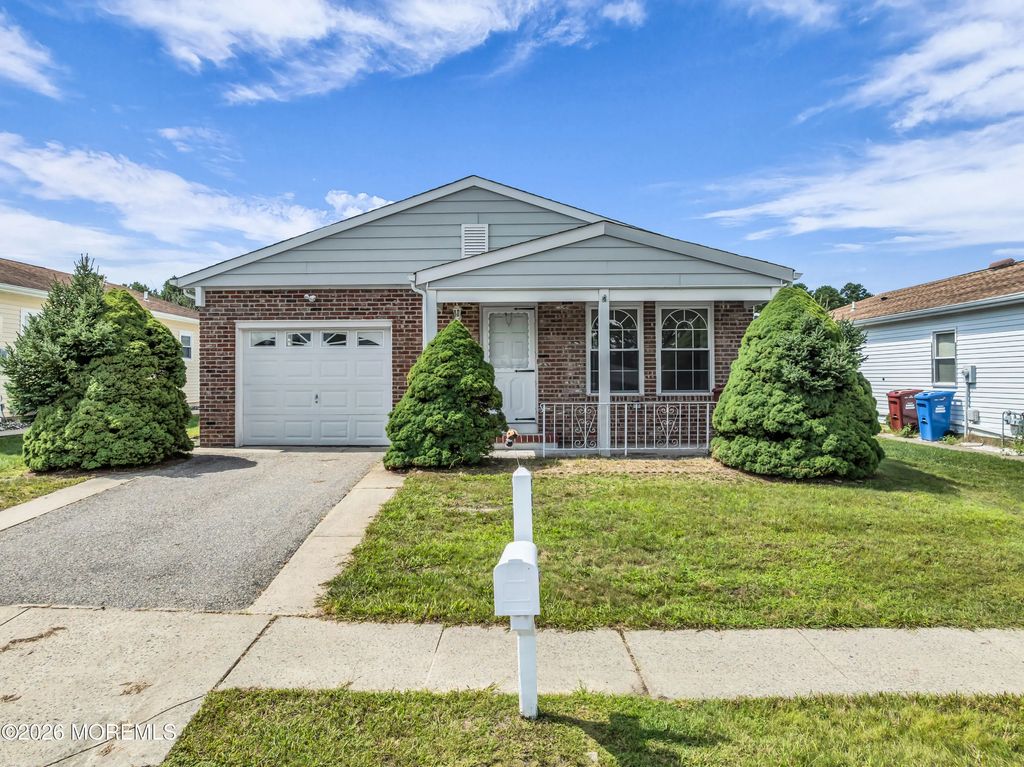 24 Merrilee Lane, Toms River