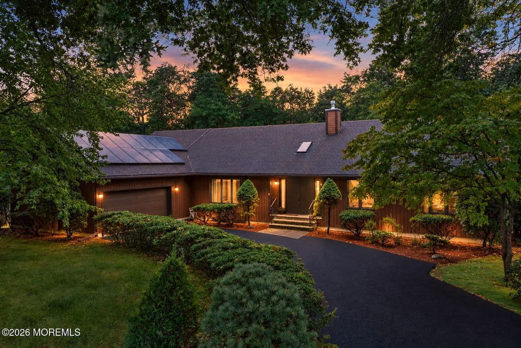 39 Brandywine Way, Middletown