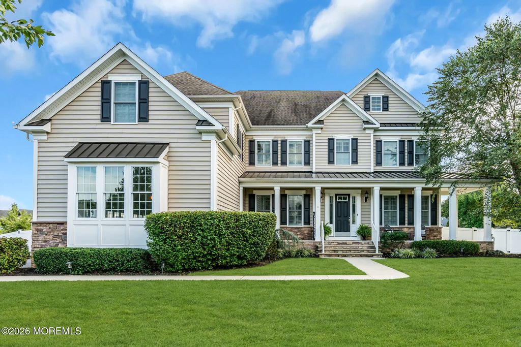 6 Van Note Court, Middletown