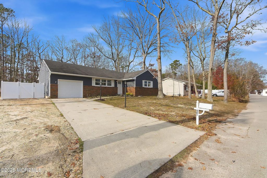 501 Adolphus Street, Forked River