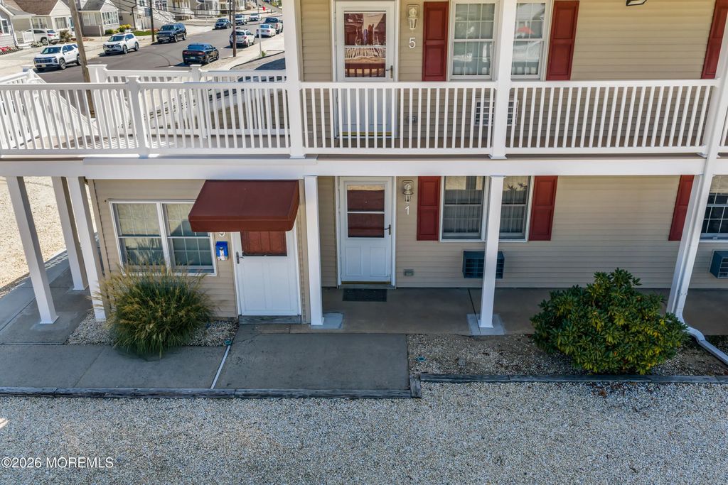 93 Grand Central Avenue Unit 1, Lavallette